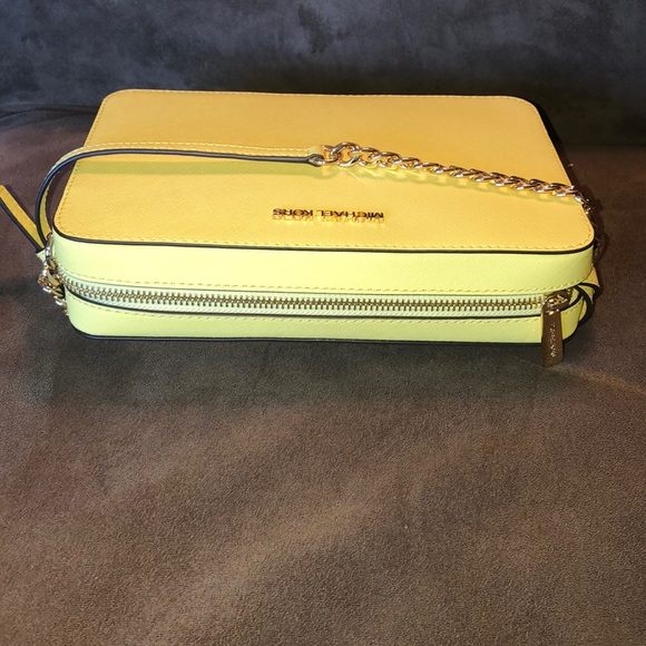 NWT Authentic Michael Kors Large Jet Set Crossbody - Picture 4 of 7